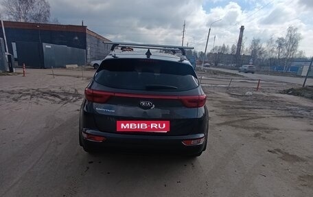 KIA Sportage IV рестайлинг, 2018 год, 2 000 000 рублей, 3 фотография