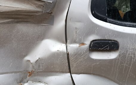 Suzuki Ignis II (HR), 2004 год, 200 000 рублей, 7 фотография