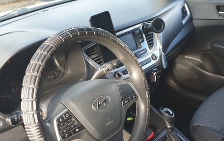 Hyundai Solaris II рестайлинг, 2021 год, 1 150 000 рублей, 8 фотография