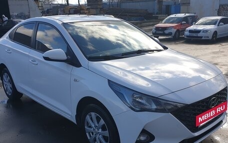 Hyundai Solaris II рестайлинг, 2021 год, 1 150 000 рублей, 2 фотография