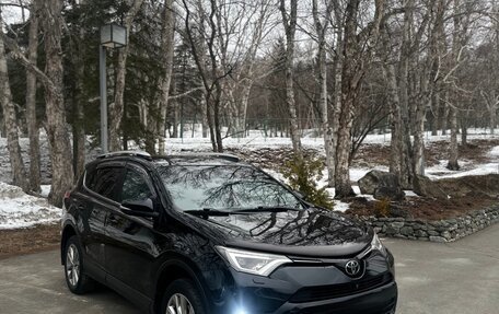 Toyota RAV4, 2018 год, 2 300 000 рублей, 2 фотография