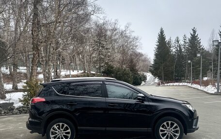 Toyota RAV4, 2018 год, 2 300 000 рублей, 4 фотография