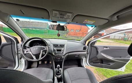 Hyundai Solaris II рестайлинг, 2016 год, 1 160 000 рублей, 6 фотография