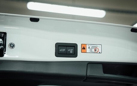 Toyota RAV4, 2025 год, 4 350 000 рублей, 38 фотография