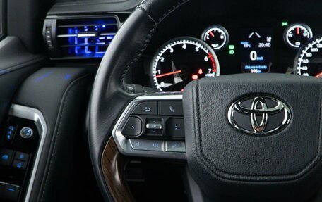 Toyota Land Cruiser, 2022 год, 11 027 444 рублей, 15 фотография