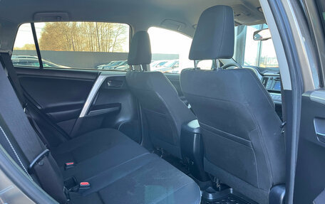 Toyota RAV4, 2015 год, 2 390 000 рублей, 13 фотография