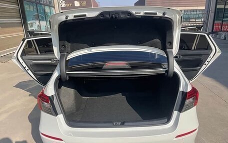 Honda Civic, 2022 год, 1 750 000 рублей, 8 фотография