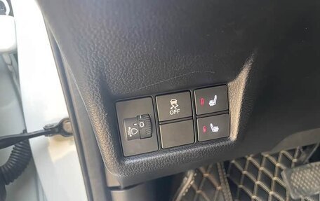 Honda Civic, 2022 год, 1 750 000 рублей, 15 фотография