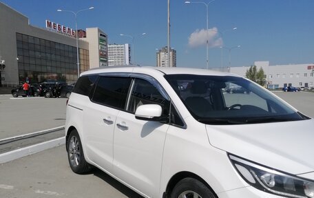 KIA Carnival III, 2019 год, 3 250 000 рублей, 2 фотография