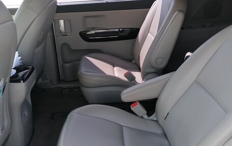 KIA Carnival III, 2019 год, 3 250 000 рублей, 6 фотография