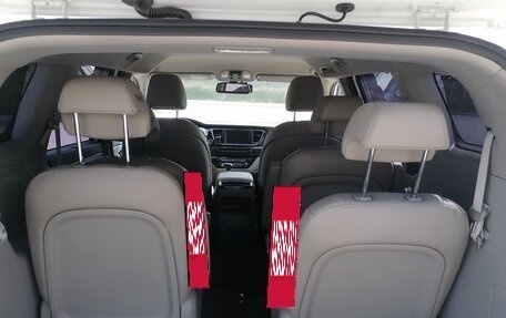 KIA Carnival III, 2019 год, 3 250 000 рублей, 9 фотография