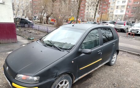 Fiat Punto III Punto Evo рестайлинг, 2000 год, 240 000 рублей, 2 фотография
