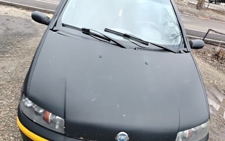 Fiat Punto III Punto Evo рестайлинг, 2000 год, 240 000 рублей, 3 фотография