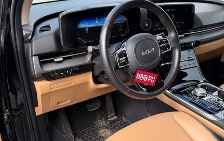 KIA Carnival, 2022 год, 5 900 000 рублей, 10 фотография