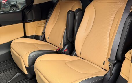 KIA Carnival, 2022 год, 5 900 000 рублей, 15 фотография