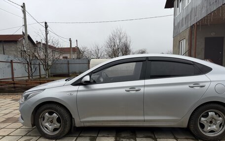 Hyundai Solaris II рестайлинг, 2017 год, 1 200 000 рублей, 3 фотография