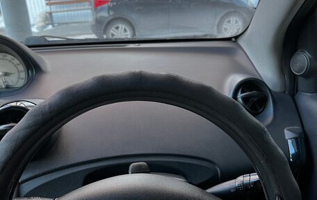 Toyota Ist II, 2003 год, 450 000 рублей, 7 фотография