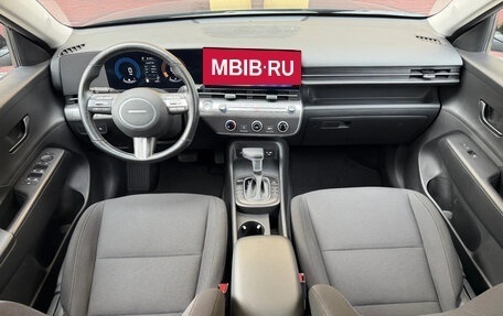 Hyundai Kona, 2023 год, 2 200 000 рублей, 10 фотография