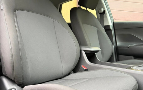 Hyundai Kona, 2023 год, 2 200 000 рублей, 14 фотография