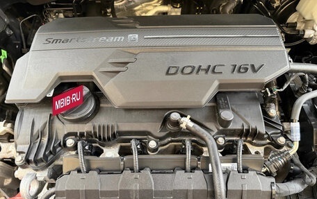 Hyundai Kona, 2023 год, 2 200 000 рублей, 17 фотография