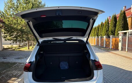 Volkswagen Tiguan II, 2021 год, 4 400 000 рублей, 7 фотография