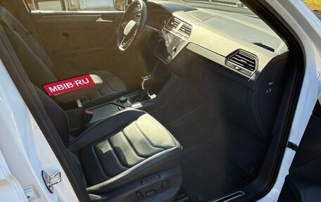 Volkswagen Tiguan II, 2021 год, 4 400 000 рублей, 9 фотография