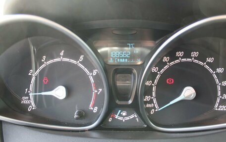 Ford Fiesta, 2015 год, 645 000 рублей, 10 фотография