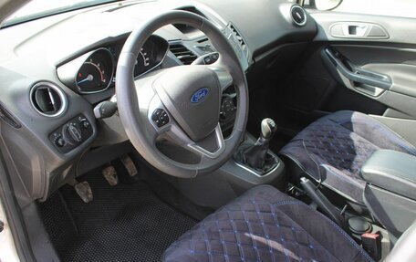 Ford Fiesta, 2015 год, 645 000 рублей, 13 фотография