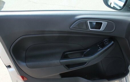 Ford Fiesta, 2015 год, 645 000 рублей, 14 фотография