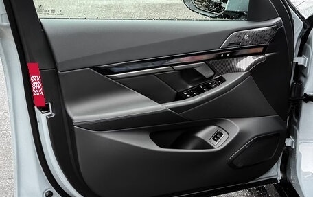 BMW 5 серия, 2025 год, 7 210 000 рублей, 13 фотография