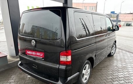 Volkswagen Multivan T5, 2004 год, 1 250 000 рублей, 3 фотография