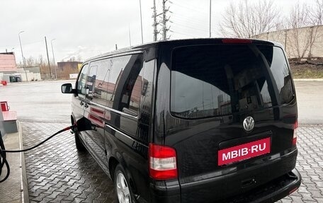 Volkswagen Multivan T5, 2004 год, 1 250 000 рублей, 4 фотография