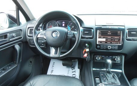 Volkswagen Touareg III, 2011 год, 1 870 000 рублей, 11 фотография