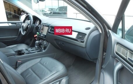 Volkswagen Touareg III, 2011 год, 1 870 000 рублей, 13 фотография
