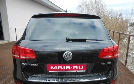 Volkswagen Touareg III, 2011 год, 1 870 000 рублей, 6 фотография