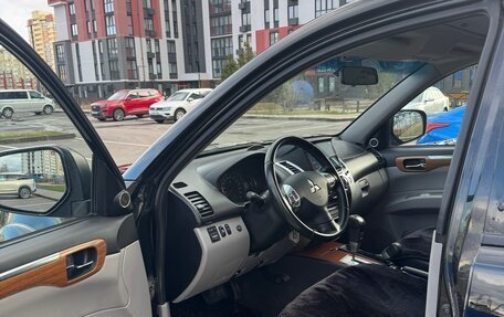 Mitsubishi Pajero Sport II рестайлинг, 2008 год, 1 390 000 рублей, 11 фотография