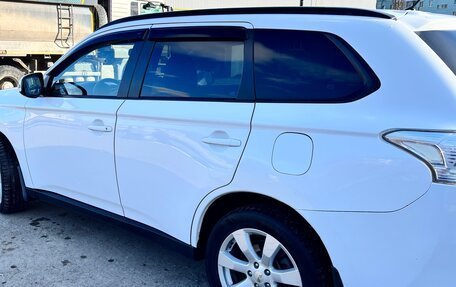 Mitsubishi Outlander III рестайлинг 3, 2013 год, 1 430 000 рублей, 7 фотография