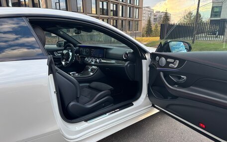 Mercedes-Benz E-Класс AMG, 2018 год, 6 000 000 рублей, 11 фотография