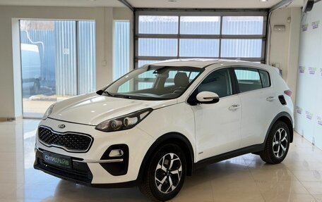 KIA Sportage IV рестайлинг, 2021 год, 1 690 000 рублей, 2 фотография