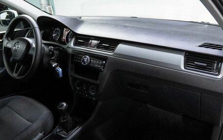 Skoda Rapid I, 2017 год, 1 099 000 рублей, 17 фотография