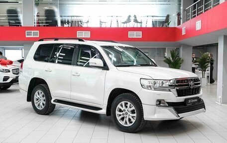 Toyota Land Cruiser 200, 2018 год, 5 250 000 рублей, 4 фотография