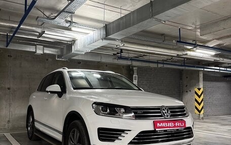 Volkswagen Touareg III, 2018 год, 4 000 000 рублей, 1 фотография