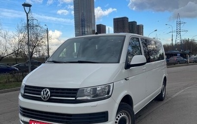 Volkswagen Caravelle T6 рестайлинг, 2019 год, 3 570 000 рублей, 1 фотография