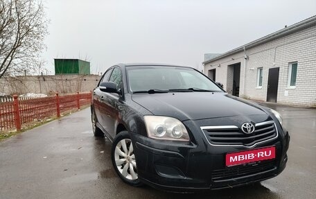 Toyota Avensis III рестайлинг, 2008 год, 600 000 рублей, 1 фотография