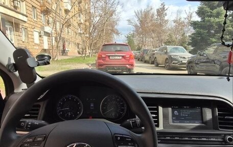 Hyundai Elantra VI рестайлинг, 2020 год, 1 849 000 рублей, 6 фотография