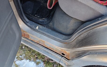 KIA Sportage IV рестайлинг, 2006 год, 270 000 рублей, 17 фотография