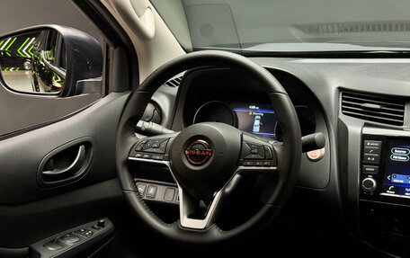 Nissan Navara (Frontier), 2024 год, 5 000 000 рублей, 12 фотография