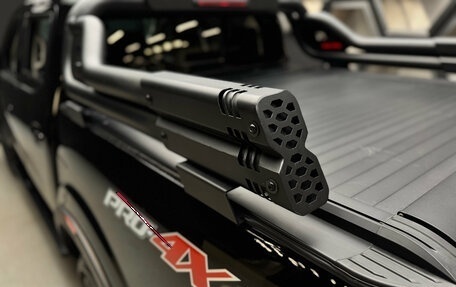 Nissan Navara (Frontier), 2024 год, 5 000 000 рублей, 24 фотография