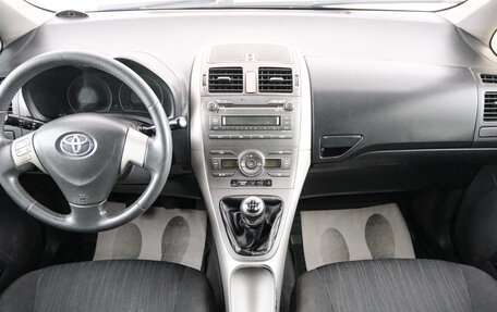 Toyota Auris II, 2007 год, 549 000 рублей, 10 фотография