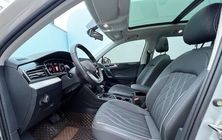 Volkswagen Tiguan II, 2022 год, 2 731 000 рублей, 6 фотография